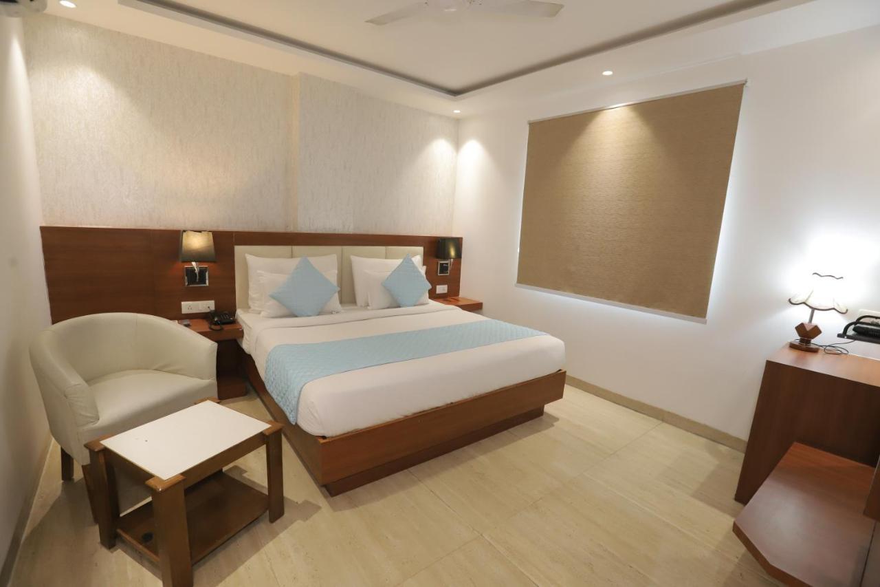 Nh Skye Suites Nueva Delhi Exterior foto